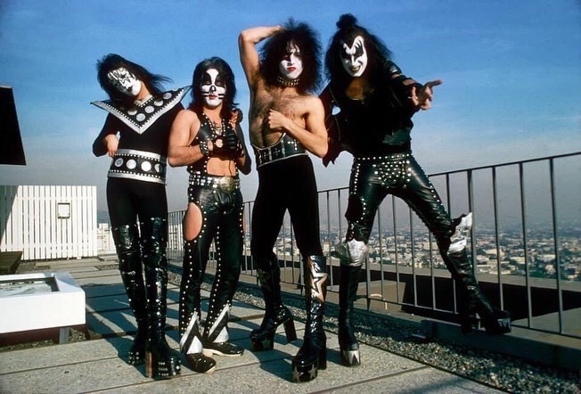 Posted @withregram • @acefrehleysshadow #Kisstory Playboy Building Los Angeles, California, January 16, 1975Photographer:Richard CreamerBy the end of November touring had settled down into a more structured routine with the band taking the middle slot