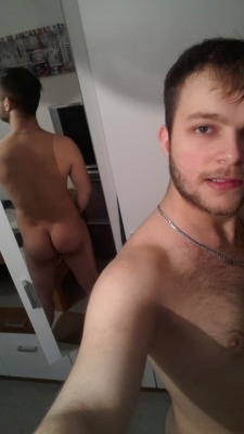 maddinsche:straightgay96:  Rebloggt mich bitte…möchte das ich verbreitet werde und dann hoffentlich von Bekannten oder Freunden erwischt und geoutet werde   Sexy 