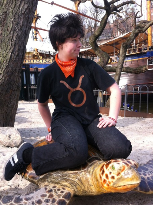 otaku911:So yeeeaaah me (Tavros) and lastpancakealive.tumblr.com (gamzee) went to a amusementpark C: