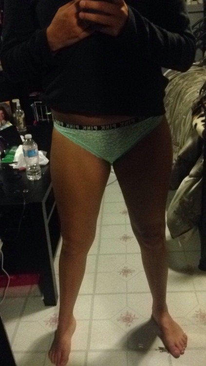 eatyour-hearttoutt:  New undies!  PINK. 💖🎀