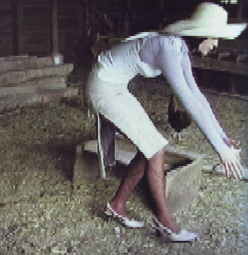 lavandula:grey gardens, steven meisel, vogue italia may 1999