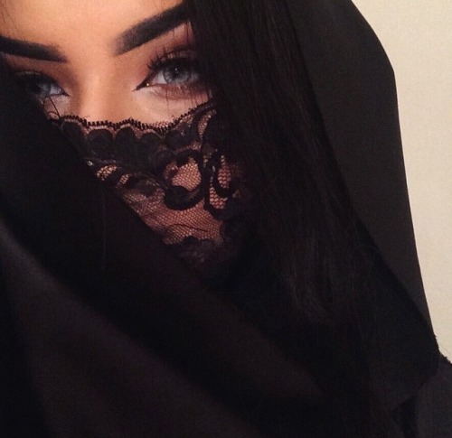 More Hijabi Stuff Here ❁ http://muslimwomenwearclothestoo.tumblr.com/ ❁