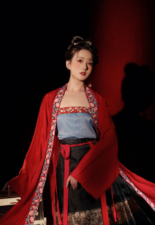 hanfugallery:chinese fashion by 竹大宝