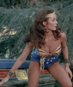 celebnudefkesgallery4:  Wonder Woman always stunning