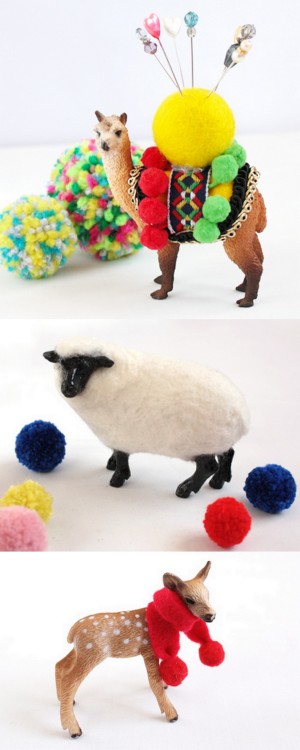 truebluemeandyou:DIY Felted and Pincushion Pompom Plastic AnimalsUpdated Link 2020 - Small Good Thin