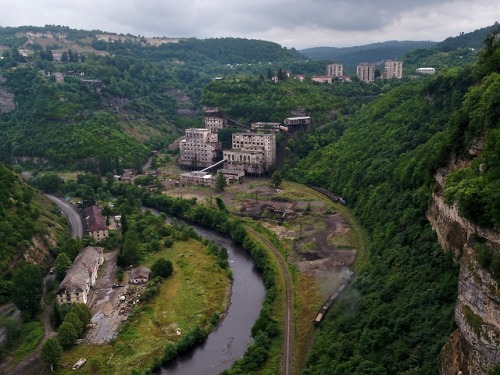 A valley in the town of Chiatura (Imereti region, western Georgia), where manganese is mined.  The f