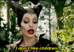 summershadowtwin:powerofvoodoo:geektoriassecret:thatdisneylover:  HOW IS THIS SUCH BEAUTIFUL QUALITY?  CAN WE JUST TALK ABOUT THE FACT THAT THIS IS ACTUALLY JOLIE’S DAUGHTER PLAYING YOUNG AURORA AND HOW TALENTED THIS WOMAN IS TO ACT OUT NOT WANTING