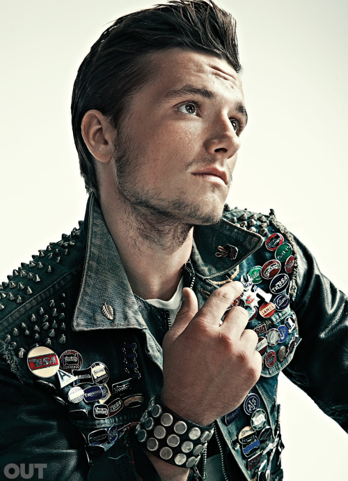 shananaomi:  OUT MAGAZINE | November 2013Cover story by Shana Naomi KrochmalPhotography by Nino Muñoz Straight Talker: Josh Hutcherson on fame, his gay uncles’ legacy, and how the best thing for his Hunger Games character might be a threesome. Read