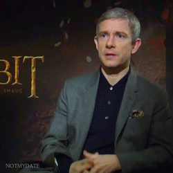 notmydate:  The cast of The Desolation of Smaug pronounce “Smaug”. [X]  
