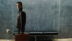 soundoffireinthedawn:  wohk-blog:  X-Men: First Class: Deleted scenes.   WHY THE FUCK WOULD THEY CUT SUCH AN AWKWARD SCENE 