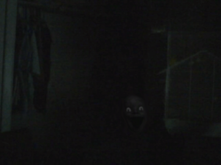 gloriousimperfections:  fuck that’s creepy