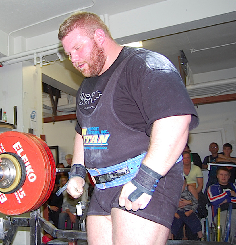 thebigbearcave:  God of Icelandia….. so hot he rivals his heavenly brother, Pall