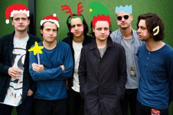 orlandosjuicebox:  Beautifully edited Maccabees Christmas photo by moi on Microsoft Paint.  MERRY CHRISTMAS HAPPY BUNNIES &lt;3 