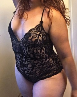 ravagemeplease:I couldn’t pick a favorite, so I figured why not post them all. The heavier I lift, the curvier I get! 😊