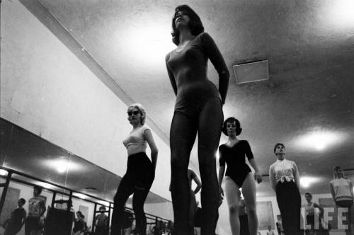 Rockettes rehearsal(Arthur Rickerby. 1964)