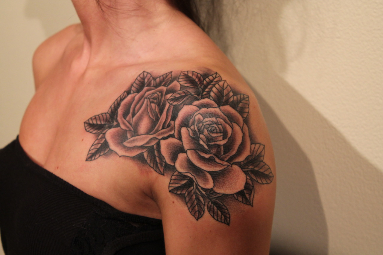 fuckyeahtattoos:  Brett Hoersting Nightshade Ink- Cincinnati Ohio Instagram @Brett_Hoersting