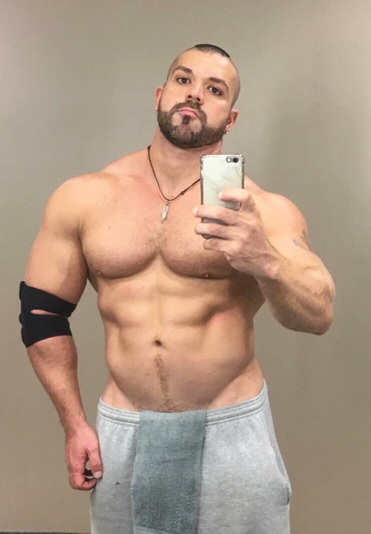 hotmuscularmen:  