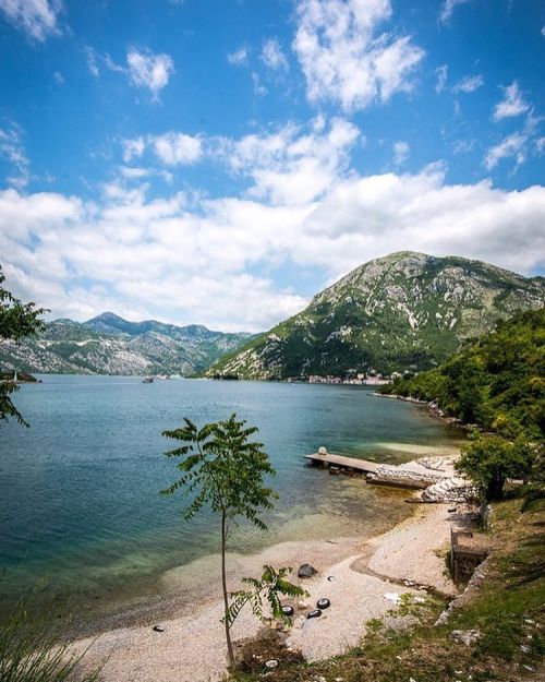 Is it time to go back yet? . . . . . . #bayofkotor #visitmontenegro #montenegrowildbeauty #dametrave