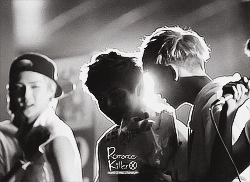 taozia-deactivated20210921:  taohan whispering to each other throughout baekhyun’s