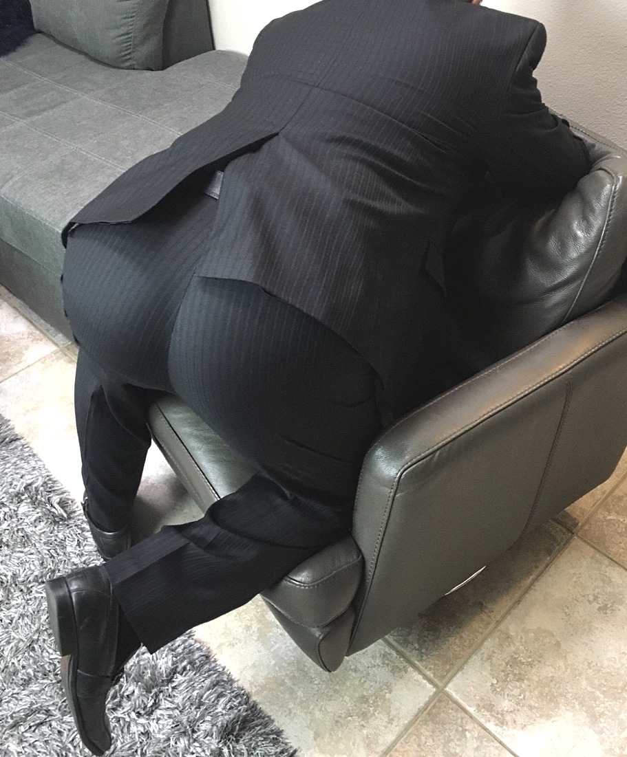 skintightass:  Gimme that ass