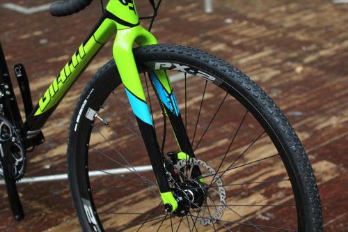 aces5050: (via Review: Giant TCX SLR 1 | road.cc)