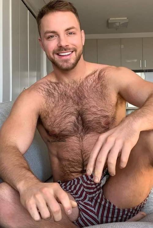 tribeofoneuniverse-deactivated2:gay-blog-daddy-things:WOOF Fuck yeah dudes!
