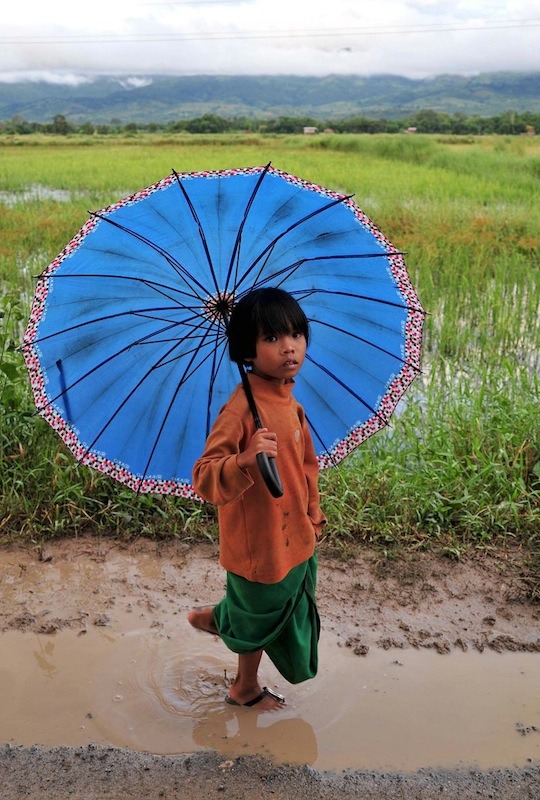 supermoist-southern-girl:  pakse:  Myanmar I hope my blog will make you dream and