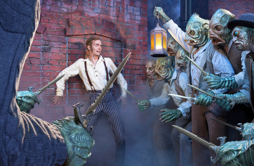 wilburwhateley:  Joshua Hoffine’s Innsmouth (with Doug Jones); you can read more about its creation 