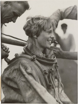 valscrapbook:  iamarevolutionarydreamer: Amelia Earhart emerging from the bottom of the sea off Block Island, July 25, 1929 