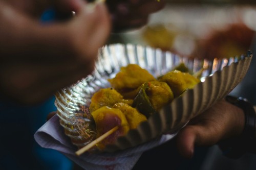 Mosque Road, Frazer Town, Bangalore. A meat-lovers heaven during the month of Ramadan.