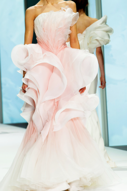 fashion-runways:Ralph & Russo Couture