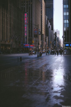 now-youre-cool:  Radio City Music Hall, Avenue