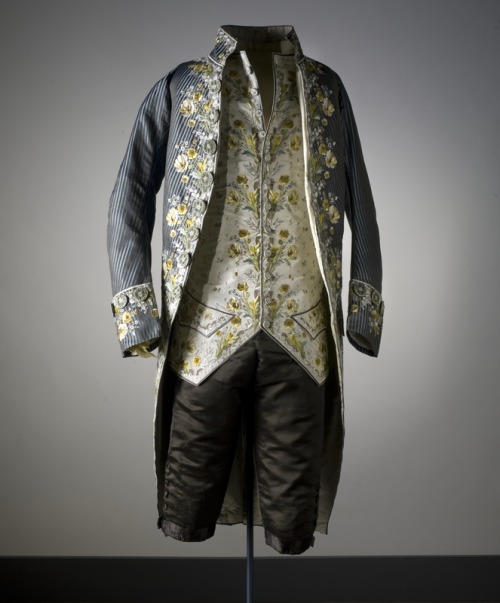 elyssediamond: Suit worn by the Swedish statesman and diplomat Axel von Fersen (1755-1810), c.1785.P