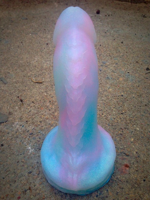 calibrownsugar:  big-sugar:  tailsnportholes:  Softly glowing opal, I’ll get glow pics tomorrow! (It’s raining.)  Available!!!   https://www.etsy.com/listing/246981245/the-male-neried-glowing-opal   Very pretty   If only real dick looked magical like