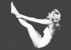 ourmarilynmonroe:  Marilyn Monroe photographed