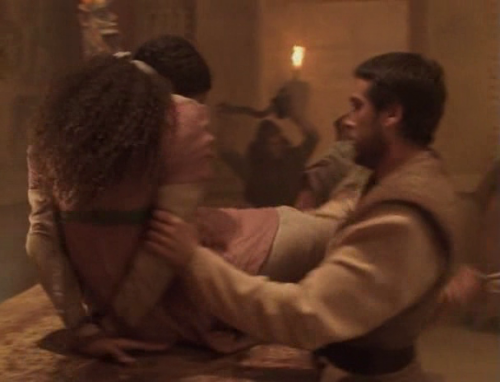 popularbondage:  Noah’s Ark (Film, 1999) The biggest DVD release this week is the polarizing Russell Crowe-starring version of Noah.To mark the occasion, here’s an earlier take on the same story (starring Jon Voight, by the way, which was kind of
