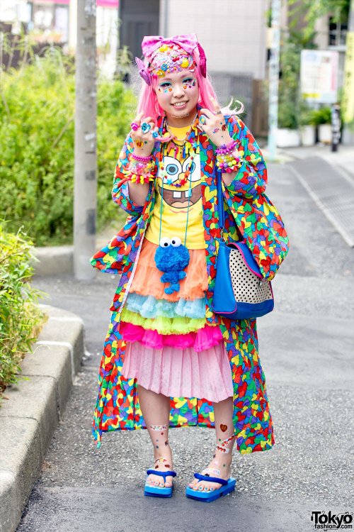 tokyo-fashion: Sasakure at the recent Harajuku decora meetup in Tokyo. We’ve seen Sasakure aro