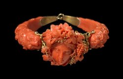 museum-of-artifacts:    Bracelet depicting