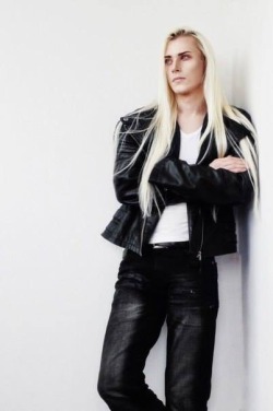 eruphadriel:  kizunatsudoishi:  Holy shit.  This Russian guy is like Sephiroth irl ;A;  I heard that the model is really reserved and there is so little information you can find about him. Such a shame though, he looks really gorgeous (also huge bonus