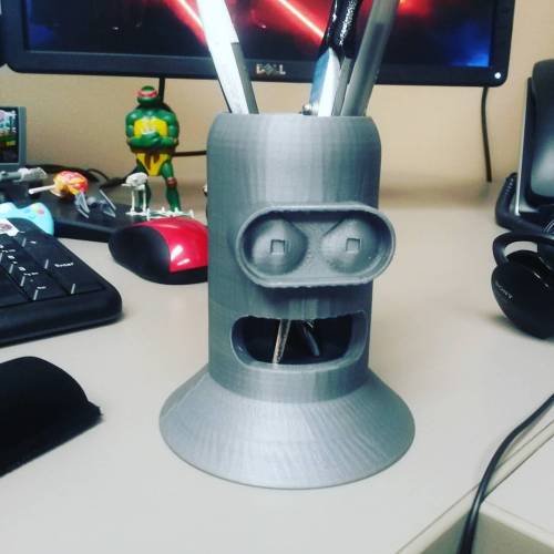 Bet you meatbags wish you had a pencil holder this cool thanks to Jay for printing it for me #bender