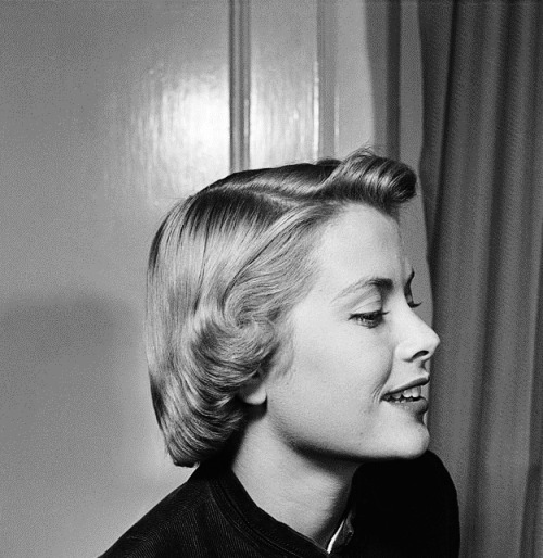 the-marriage-of-heaven-and-hell:Grace Kelly, 1949