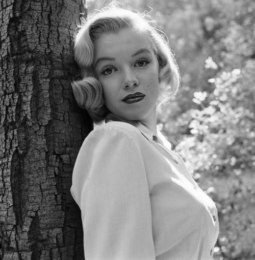 the50sbest:Marilyn Monroe at Griffith Park, Los Angeles, 1950.