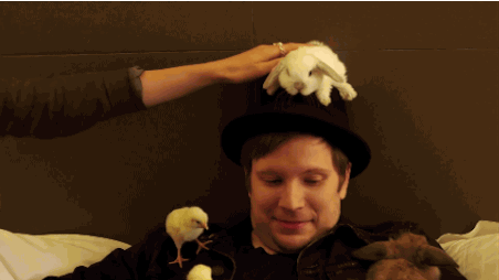 falloutboy:  theyoungerbloodchronicles:She wants to dance like Uma Thurman, bury