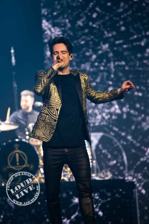 brendonuriesource:Panic! At The Barclaycard Arena Hamburg | Loud Live