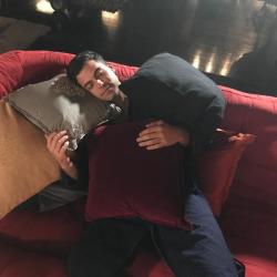 tmi-tv-show-news:  Shadowhunters: Feeling cozy. Behind the scenes of #ShadowhuntersSeason3. (x) 