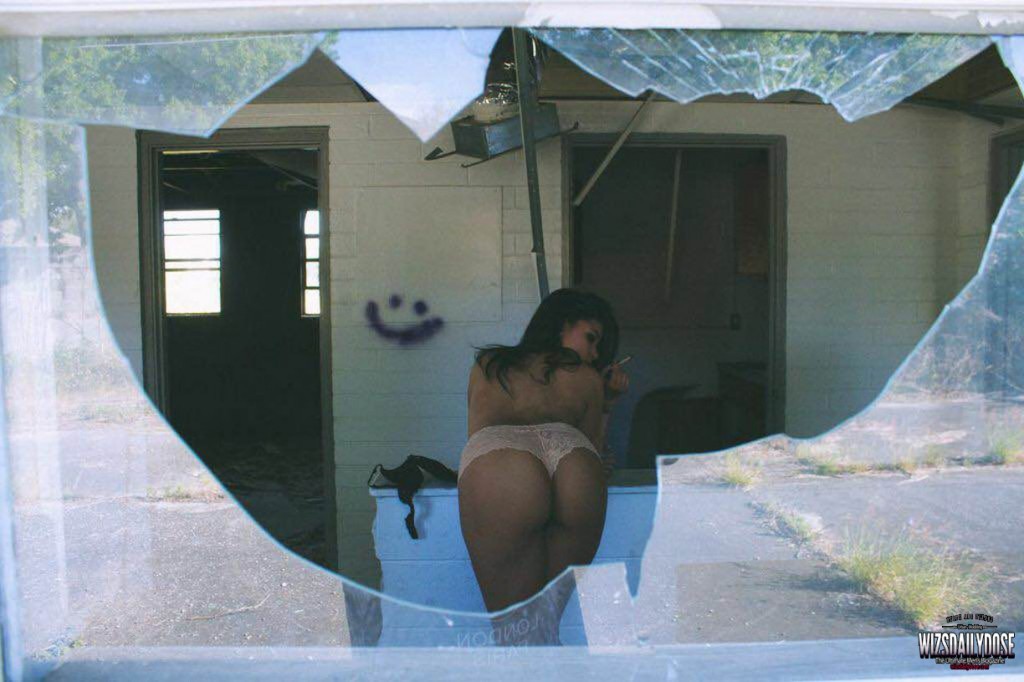 bombshellbootys:  Stephanie Tejada