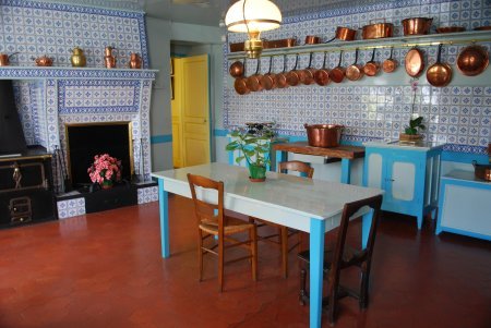 sixpenceee: Pictures of Claude Monet’s house in Giverny. (Source)