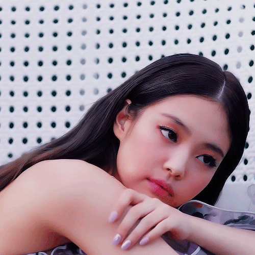 intojennie:“sorry but i’m not sorry from now on, i’m shining solo” JENNIE, SOLO (2018)