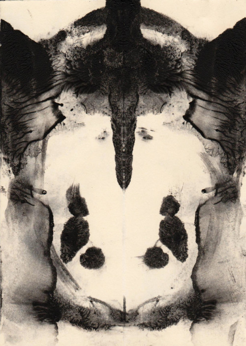 francescoviscuso:  Oil on paper, 10,5 x 15 cm.2015  