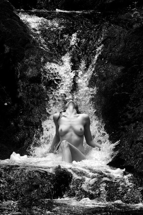eroticlass:  Waterfall